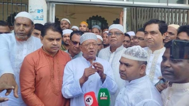 ফেনীতে জনসাধারণের সঙ্গে ঈদ শুভেচ্ছা বিনিময় পরিবেশ মন্ত্রীর