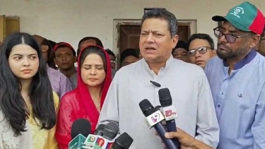শহীদ রাষ্ট্রপতি জিয়াউর রহমানের আদর্শ বাস্তবায়নে কাজ করছে সরকার : গৃহায়ন ও গণপূর্তমন্ত্রী