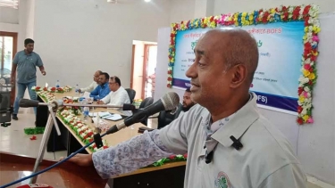 দুর্নীতিমুক্ত সমাজ গঠনে শিক্ষার্থীদের এগিয়ে আসার আহ্বান আইনমন্ত্রীর
