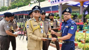 অবৈধ অস্ত্র ও মাদক উদ্ধারে সাফল্যের স্বীকৃতি পেল কুষ্টিয়া জেলা পুলিশ সুপার জসীম উদ্দিন