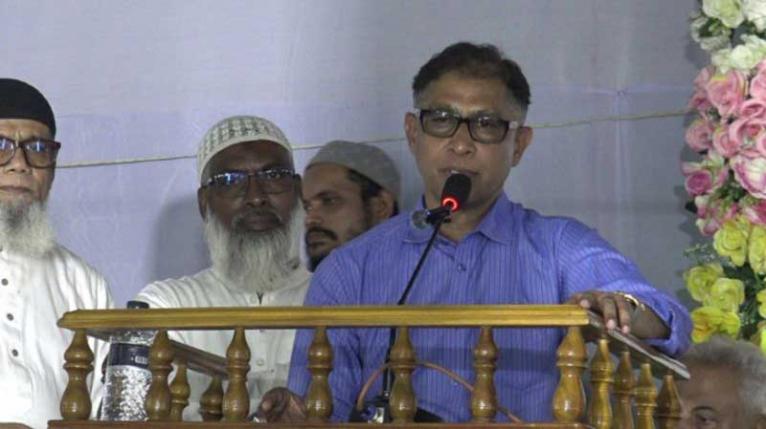 জ্ঞান অর্জনে পরিবার ও সমাজ আলোকিত হয়: মামুন মাহমুদ