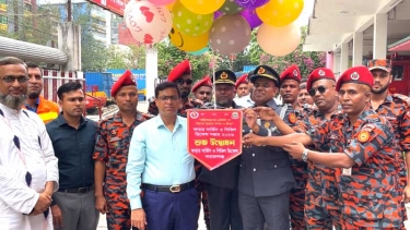 নারায়ণগঞ্জে ফায়ার সার্ভিস ও সিভিল ডিফেন্স সপ্তাহ ২০২৬ উপলক্ষে বর্ণাঢ্য শোভাযাত্রা