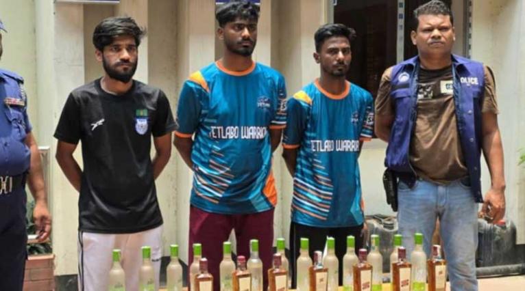 রূপগঞ্জে ৩ মাদক ব্যবসায়ী গ্রেফতার