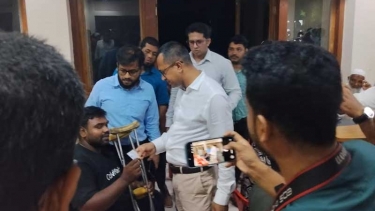 বিদেশফেরত যুবক সবুজ আজ প্রতিবন্ধী: একটি কৃত্রিম পায়ের অপেক্ষায় নতুন জীবনের স্বপ্ন