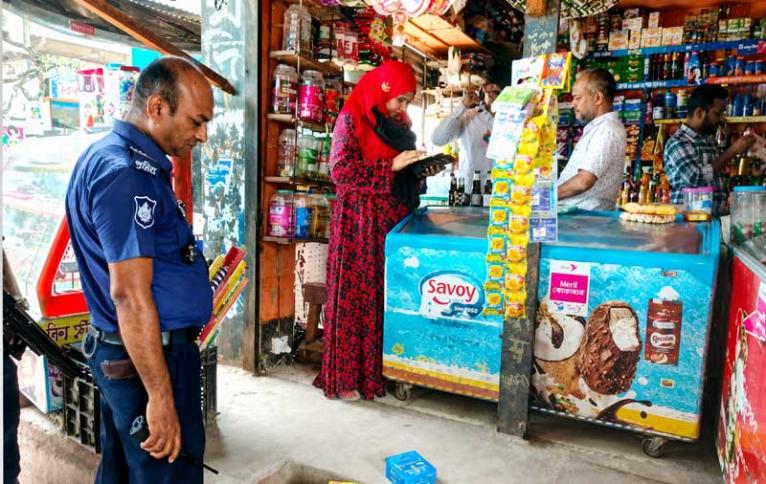 চরভদ্রাসনে ভ্রাম্যমান আদালতের অভিযান ১৫ হাজার টাকা জরিমানা আদায়