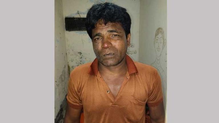 জামালপুরে ১২ মামলার কুখ্যাত গরু চোর লিয়াকত গ্রেপ্তার