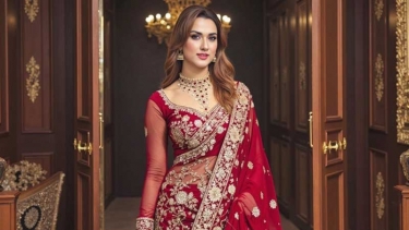 বাসায় কোটি টাকার চুরি, যা জানালেন চিত্রনায়িকা ববি