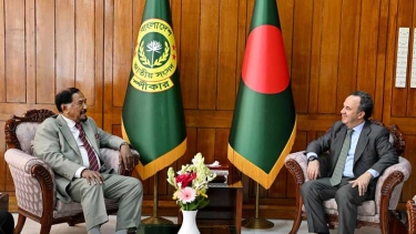 স্পীকারের সাথে ঢাকায় নিযুক্ত স্পেন এর রাষ্ট্রদূতের সৌজন্য সাক্ষাৎ অনুষ্ঠিত