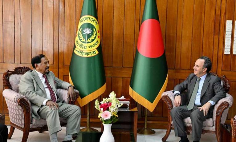 স্পীকারের সাথে ঢাকায় নিযুক্ত স্পেন এর রাষ্ট্রদূতের সৌজন্য সাক্ষাৎ অনুষ্ঠিত