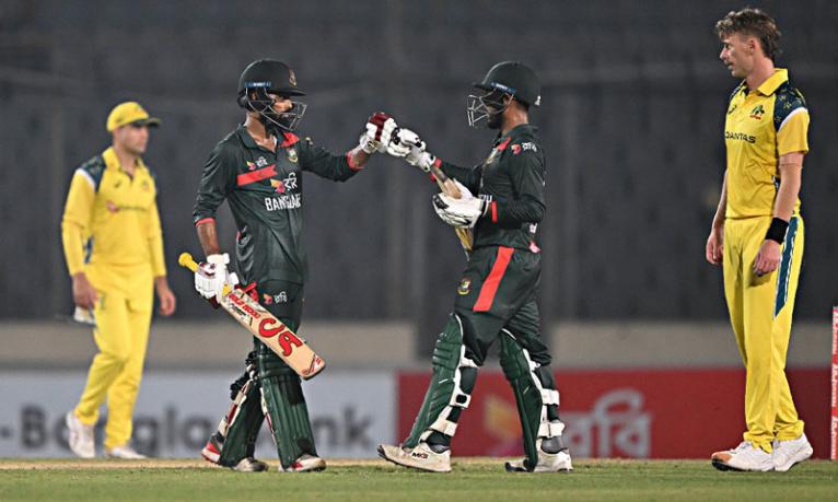 অস্ট্রেলিয়ার বিপক্ষে ঐতিহাসিক সিরিজ জয় বাংলাদেশের