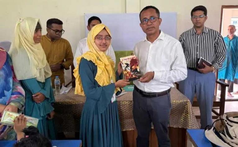 ফরিদপুর হাউজিং এস্টেট স্কুল এন্ড কলেজে  ফলাফল প্রকাশ অনুষ্ঠানে জেলা প্রশাসক