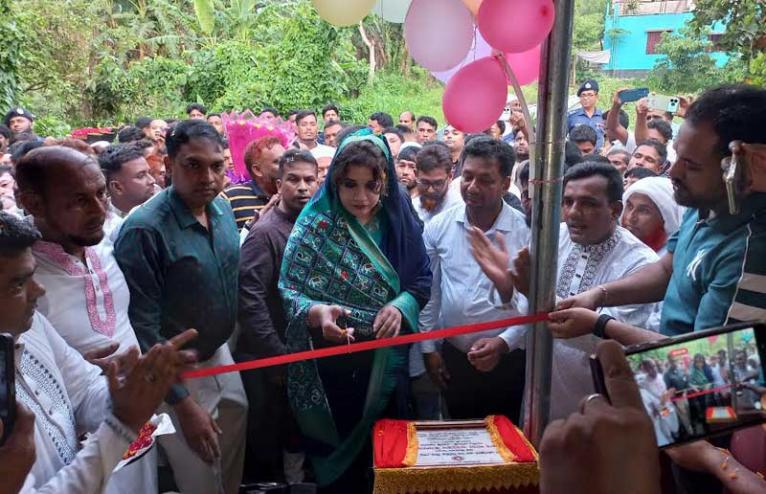 সালথা প্রেসক্লাবের নতুন ভবনের উদ্বোধন করলেন পররাষ্ট্র প্রতিমন্ত্রী শামা ওবায়েদ