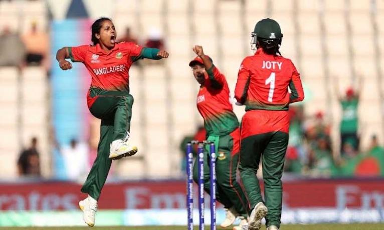 অবিশ্বাস্যভাবে ঘুরে দাঁড়িয়ে পাকিস্তানকে হারাল বাংলাদেশ