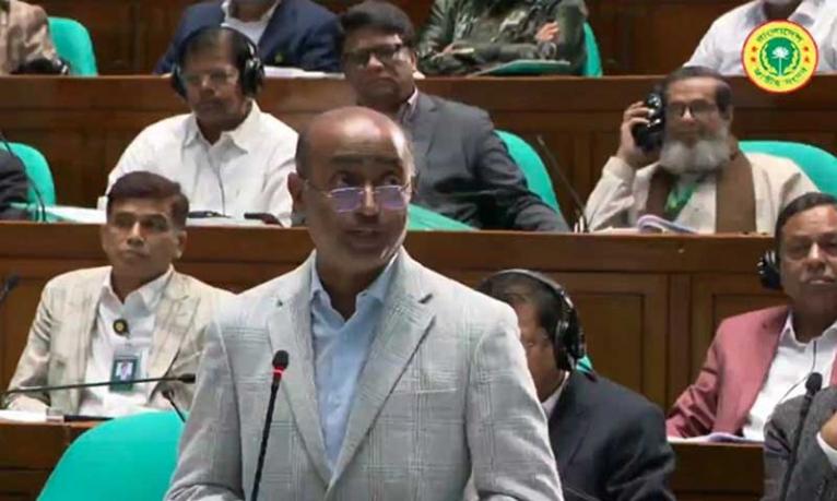 জুলাই যোদ্ধাদের যেকোনো ধরনের আইনি সুরক্ষা দিতে সরকার প্রস্তুত : আইনমন্ত্রী