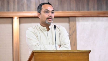 প্রধানমন্ত্রীর ১০ নির্দেশনায় ঈদ ব্যবস্থাপনায় ‘দৃশ্যমান ইতিবাচক পরিবর্তন’ এসেছে : মাহদী আমিন