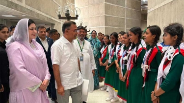 দেশের কল্যাণে কাজ করতে শিক্ষার্থীদের প্রস্তুত হতে বললেন প্রধানমন্ত্রী