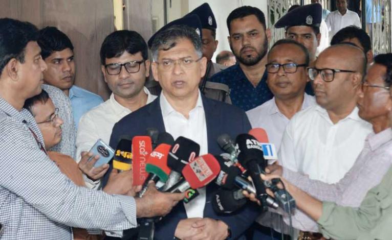 শুনানি এগিয়ে আনতে সুপ্রিম কোর্ট ও অ্যাটর্নি জেনারেলের কার্যালয়ের দৃষ্টি আকর্ষণ করা হবে : স্বরাষ্ট্রমন্ত্রী