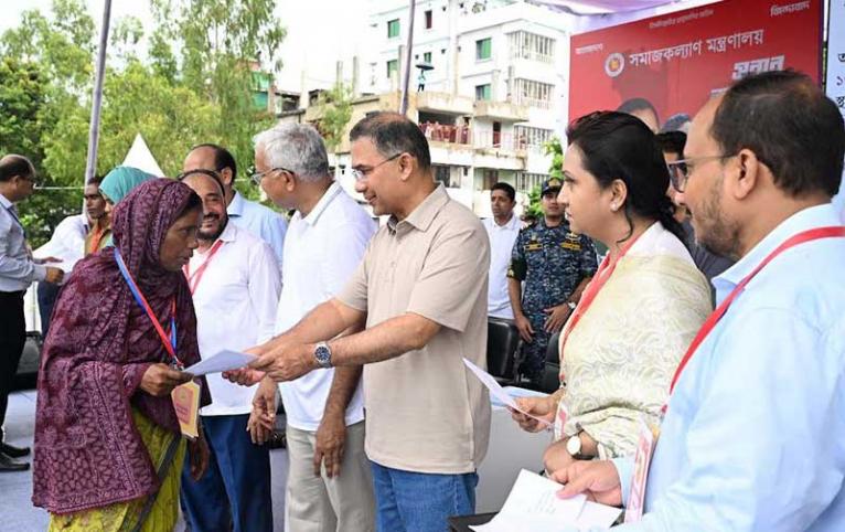 বাংলাদেশ ও মানুষের ভাগ্য বদল আমাদের প্রধান লক্ষ্য : প্রধানমন্ত্রী