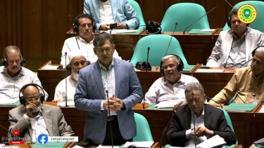 দেশের ৭৫টি কারাগারে ধারণক্ষমতার ১.৭ গুণ বন্দি রয়েছে : স্বরাষ্ট্রমন্ত্রী