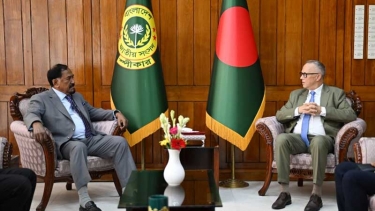 স্পীকারের সাথে ইন্টারন‌্যাশনাল রিপাবলিকান ইনস্টিটিউট (IRI) এর বাংলাদেশের আবাসিক প্রোগাম ডিরেক্টর এর সৌজন‌্য সাক্ষাৎ