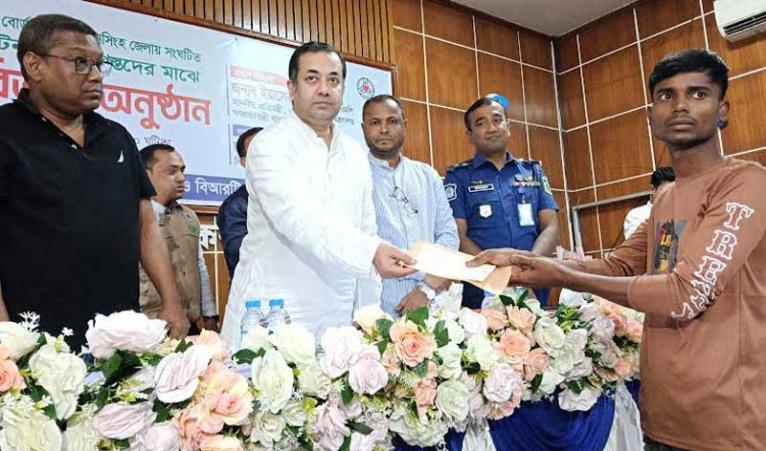 জনসচেতনতা বাড়লে সড়ক দুর্ঘটনা কমে আসবে: তথ্য প্রতিমন্ত্রী
