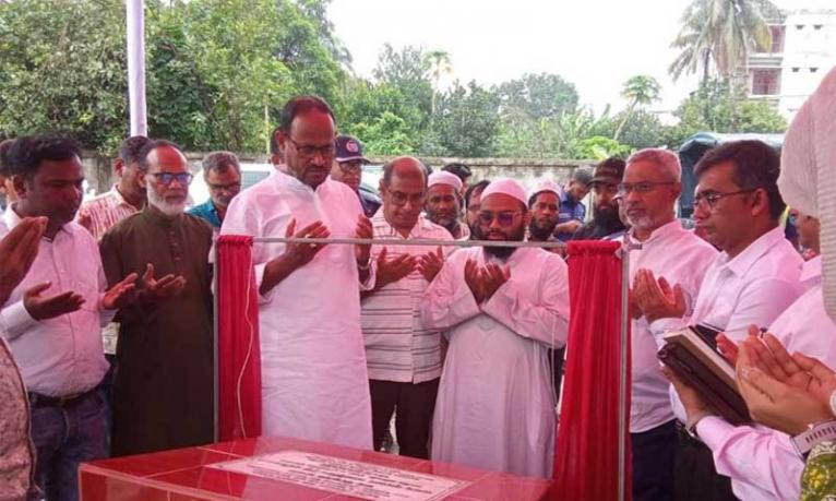 জনগণের জীবনমান উন্নয়নে সরকার কাজ করে যাচ্ছে : টুকু
