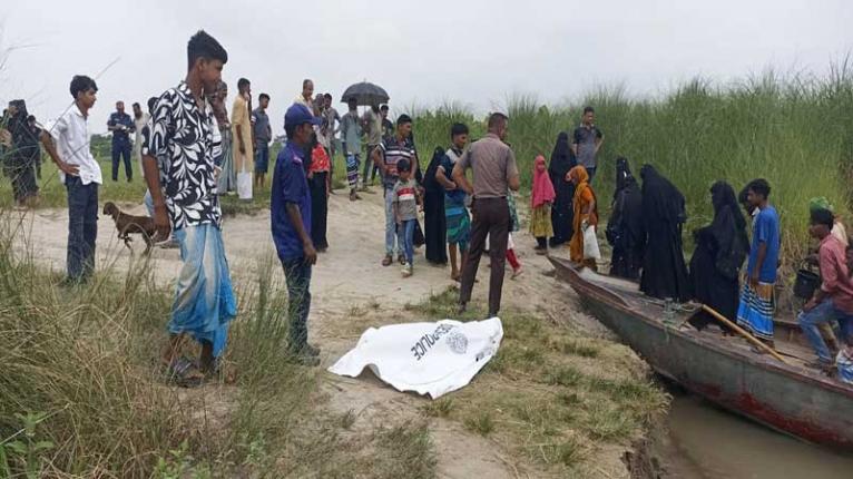সদরপুরে নিখোঁজের তিনদিন পর কাশবন থেকে ৯ বছরের শিশুর মরদেহ উদ্ধার, আটক ৫