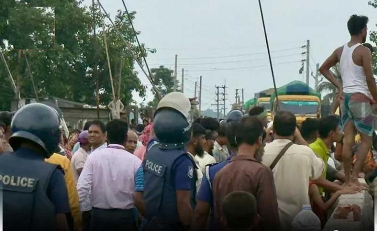 ফরিদপুরের ভাঙ্গায় ২ গ্রামের সংঘর্ষ, আহত অন্তত ১০