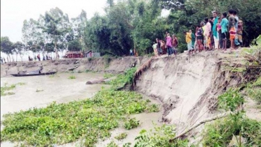 তিস্তার ভাঙন থেকে সুন্দরগঞ্জ বাঁচাতে স্থায়ী সমাধান চান এলাকাবাসী