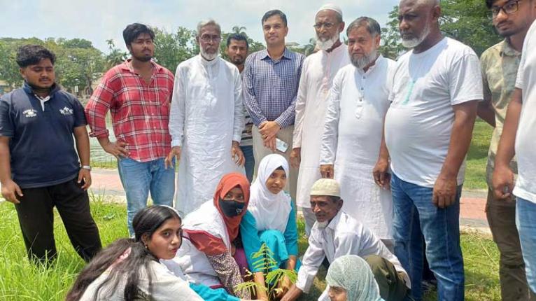 কালকিনিতে দেশব্যাপী ৫ বছরে ২৫ কোটি বৃক্ষরোপণ কর্মসূচির শুভ উদ্বোধন