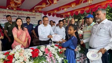 ফরিদপুরে প্রাথমিক শিক্ষা পদক প্রতিযোগিতা ও পুরস্কার বিতরণ