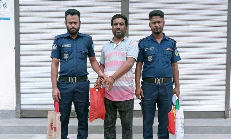 জামালপুরে যুবলীগের কেন্দ্রীয় নেতা শেখ রাসেল গ্রেফতার