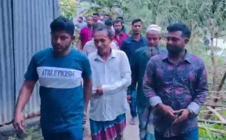 কালকিনিতে মেয়র প্রার্থী নজরুল ইসলামের নির্বাচনী প্রচারণা, এলাকাবাসীর সমর্থন
