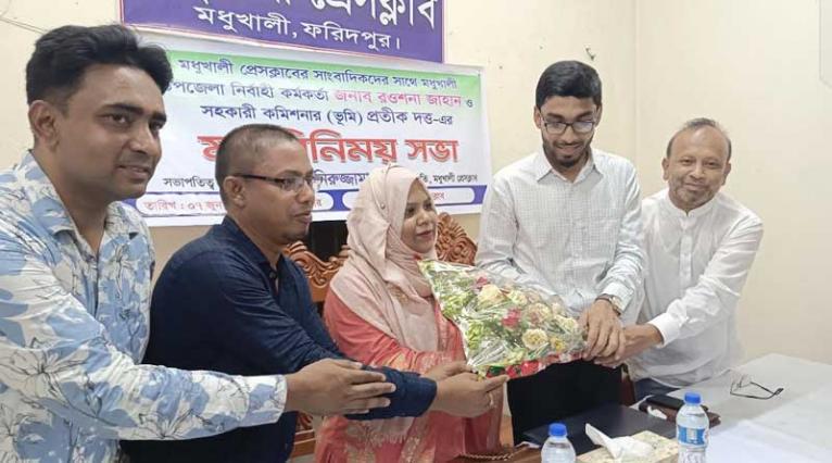 মধুখালী প্রেসক্লাবের সাংবাদিকদের সাথে মতবিনিময় সভা অনুষ্ঠিত
