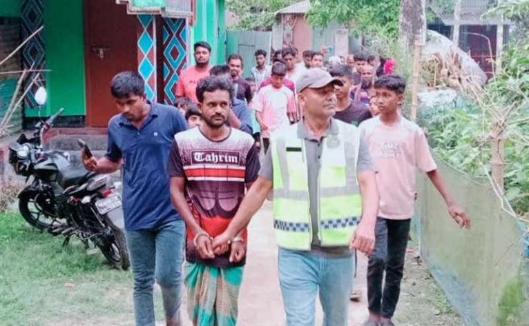 বোয়ালমারীতে বুদ্ধিপ্রতিবন্ধী কিশোরী ধর্ষণের অভিযোগে ৩ সন্তানের জনক গ্রেপ্তার