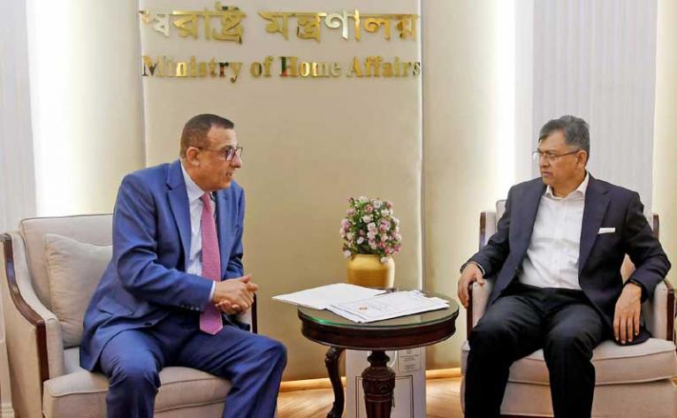 স্বরাষ্ট্রমন্ত্রীর সাথে ফিলিস্তিনের রাষ্ট্রদূতের সাক্ষাৎ