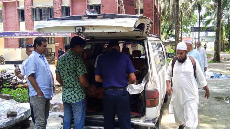 বোয়ালমারীতে পুকুরে দেয়া বিদ্যুতের তারে জড়িয়ে কৃষকের মৃত্যু