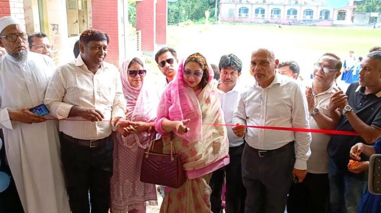 ফরিদপুরে নৈশকালীন বিদ্যালয়ের উদ্বোধন, কৃতি শিক্ষার্থীদের সংবর্ধনা ও বৃক্ষরোপণ
