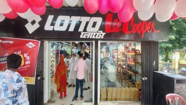 সদরপুরে LOTTO ব্যান্ডের শোরুম উদ্বোধন
