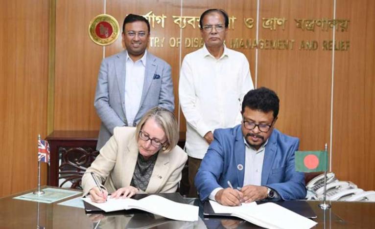দুর্যোগ ব্যবস্থাপনায় সহযোগিতা জোরদারে যুক্তরাজ্য ও আইআরসির সঙ্গে সমঝোতা স্মারক সই