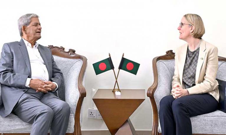 গণতন্ত্র শক্তিশালী করতে সহযোগিতার আশ্বাস যুক্তরাজ্যের