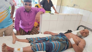 বোয়ালমারীতে ব্যবসায়ীকে কুপিয়ে ৩ লাখ টাকা ছিনতাই