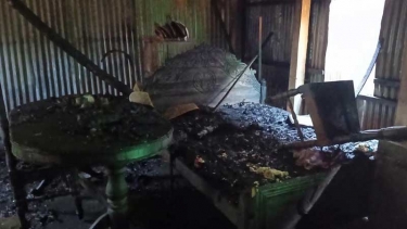 সরিষাবাড়ীতে রাইস কুকার থেকে আগুন; নিঃস্ব পরিবার, ৫ লক্ষাধিক টাকার ক্ষতি