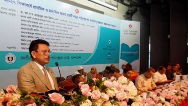 ২০২৭ শিক্ষাবর্ষে শিক্ষার্থীদের ‘আকর্ষণীয়’ পাঠ্যবই দিবে সরকার: শিক্ষামন্ত্রী