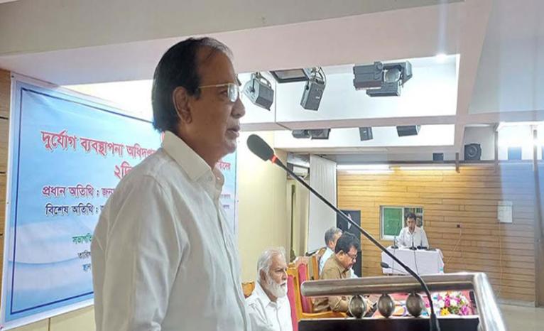 ১১২ টাকায় সরকারি চাকরি সরকারের স্বচ্ছতার নিদর্শন - ত্রাণমন্ত্রী
