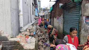 সিদ্ধিরগঞ্জে সীমানা প্রাচীর ধসে দুই শিশুর অবস্থা আশঙ্কাজনক