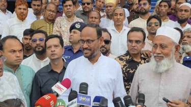 খুব শিগগিরই পরিকল্পিত বেড়িবাঁধ নির্মাণ করা হবে: প্রতিমন্ত্রী টুকু