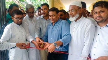 ​কালকিনিতে উন্নয়নমূলক কার্যক্রম পরিদর্শনের লক্ষ্যে সংসদ সদস্য খোকনের পরিদর্শন কক্ষ উদ্বোধন
