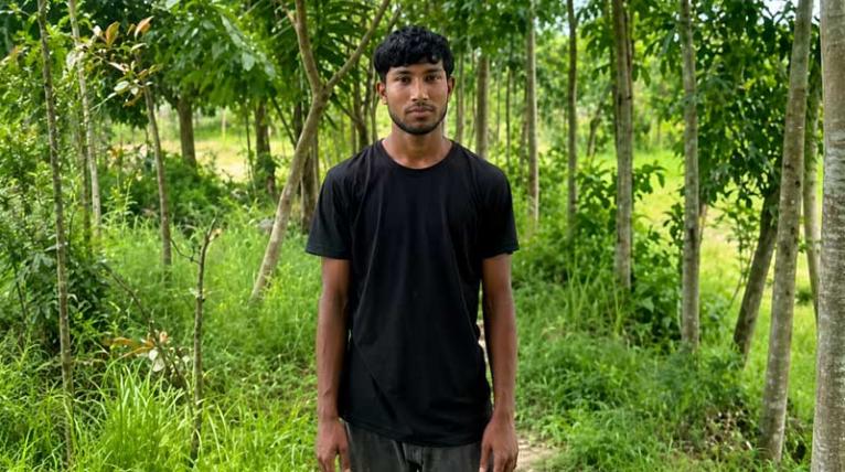 আড়াইহাজারে অটোরিকশাচালককে হত্যা করে গাড়ি ছিনতাই
