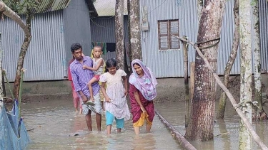 টানা বর্ষণে ফরিদপুরে  জলাবদ্ধতা